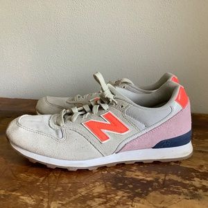 Women’s New Balance 696 Running sneaker size 8